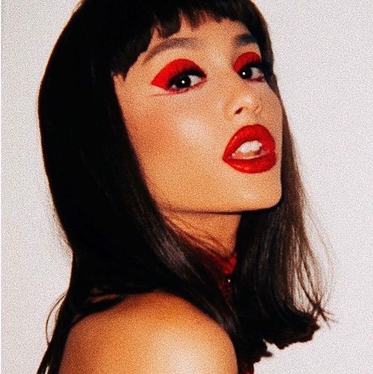 gwsfenty's tweet photo. #TheFemaleArtist #ArianaGrande 
#PCAs
1 RT = 1 VOTO https://t.co/4gqyqTkJgf