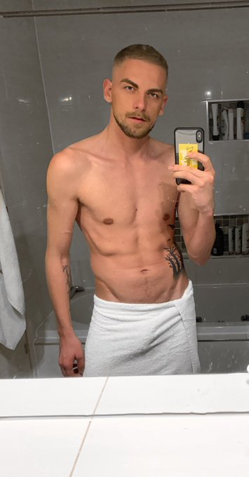 Having a nice relaxing bath for the shoot with @realScottXXX tomorrow. 

You won’t need any heater this