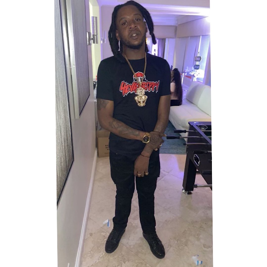 4EvaDrippy's tweet photo. Libra Szn 🦅☔️ #4EvaDrippy #Drippy30 #BdayBoy https://t.co/N3bvpxzTVn