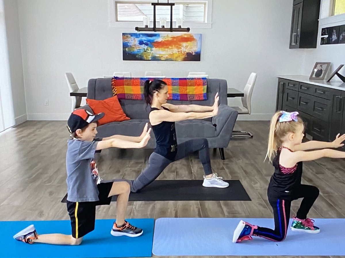 CrosswindPE's tweet photo. Mrs. Shaver’s class loved flying and posing like Iron Man, as well as some of the other Avengers characters @jshaver1230 @CrosswindElem #PEin2020 #AvengersAssemble #SuperHeroYoga https://t.co/Q19gReax28