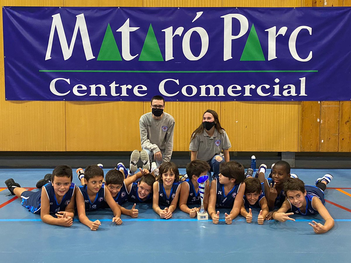 MaresmeBoet3V's tweet photo. Aquest passat cap de setmana es va celebrar el #TorneigExpress Mini @RecambiosGaudi on vam disfrutar de grans partits de minibàsquet després de gairebé 8 mesos sense poder fer-ho.

📲 Crònica i millors imatges a: https://t.co/8BhuHBSASZ

#JuntsSomMés🟠🔵 https://t.co/pmUqpDB80f