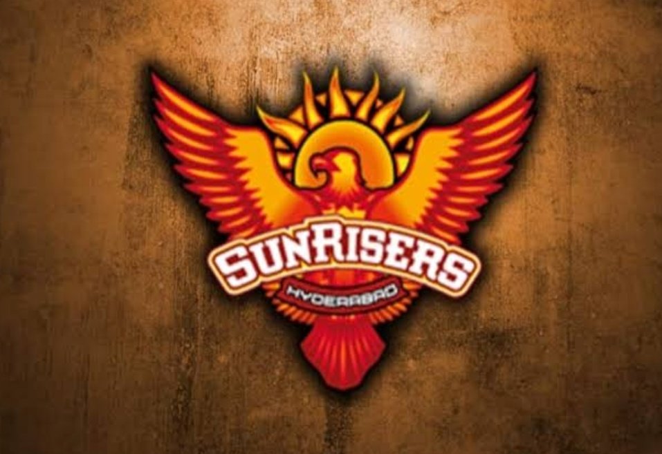 8/nSunrises Hyderabad LiverpoolHave a combination of fantastic Attack &Defense If attack starts firing then it's all over for the other team(Salah,mane&Warner , bairstow)Bowling partnership is one of best(Van dijk-matip & Bhuvi- Rashid)Weakness in middle order (midfield)