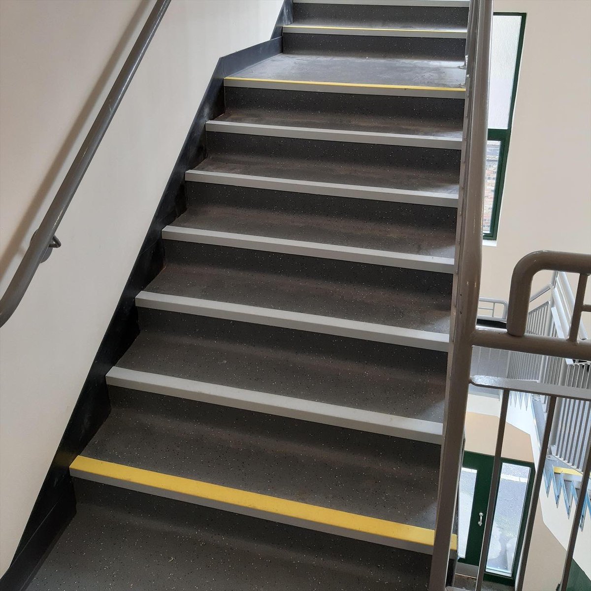 QuantumFlooring's tweet image. Another great project completed in Scotland 🏴󠁧󠁢󠁳󠁣󠁴󠁿using our QR-SR1, fitted by John Lord in scotland. The Area Sales Manager, Rob Horner measured the nosings as part of our QSMS service.

#project #casestudy #nosing #safety #scotland