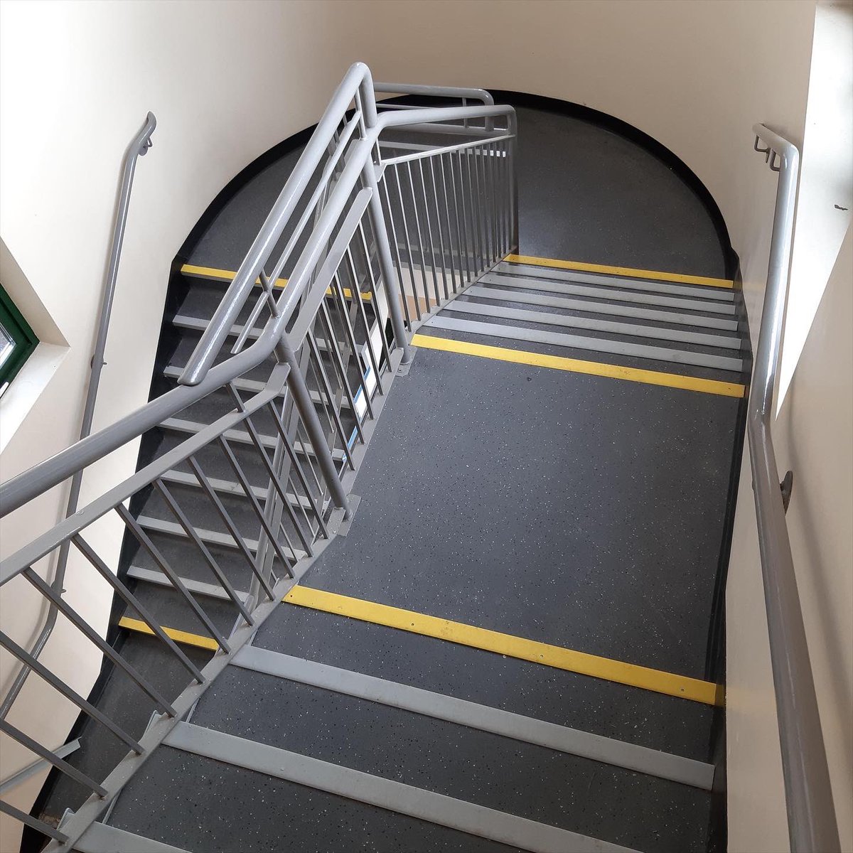 QuantumFlooring's tweet image. Another great project completed in Scotland 🏴󠁧󠁢󠁳󠁣󠁴󠁿using our QR-SR1, fitted by John Lord in scotland. The Area Sales Manager, Rob Horner measured the nosings as part of our QSMS service.

#project #casestudy #nosing #safety #scotland