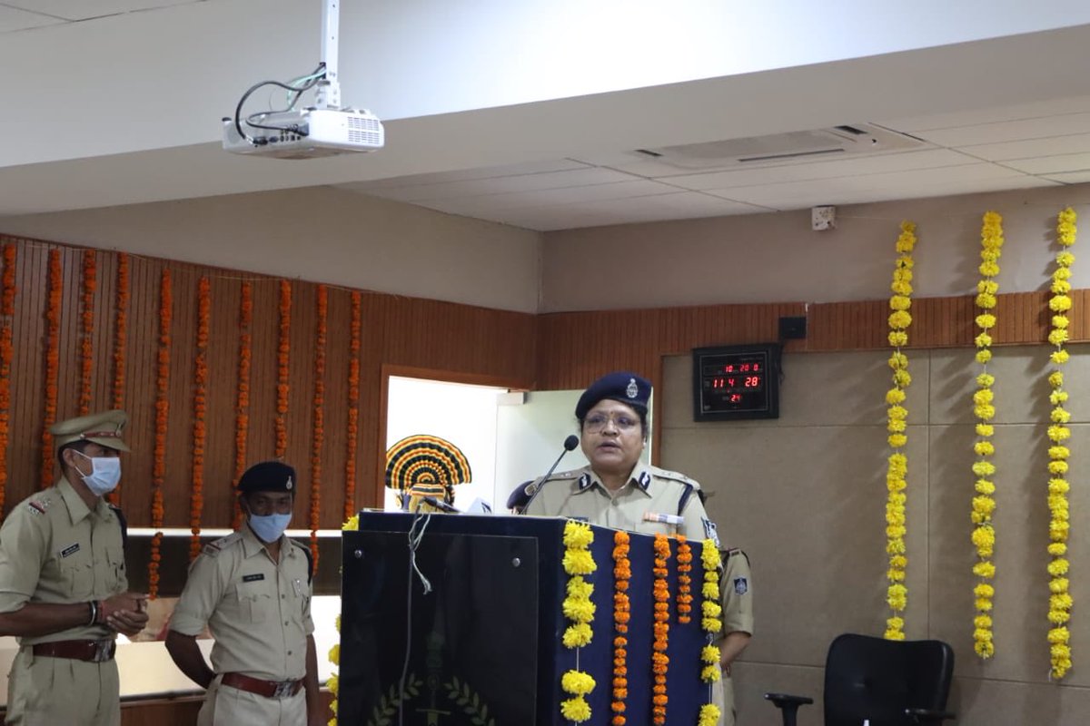 Dikshant ceremony of three batches of ministerial staff was held at Mp Police Academy, Bhauri.