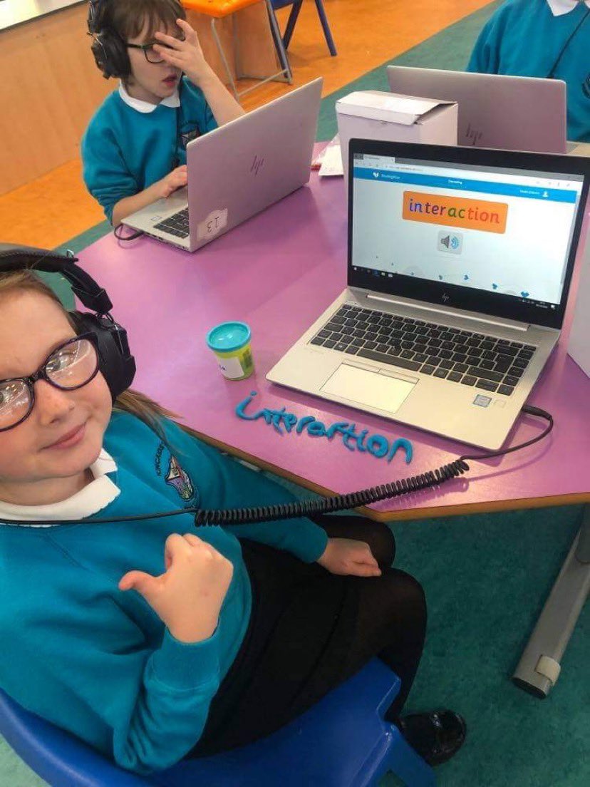 KincaidstonPS's tweet photo. Our Reading Wise group enjoyed making their words in Play Doh #activespelling #makeit #readingwise https://t.co/Qqa8wfbJvN