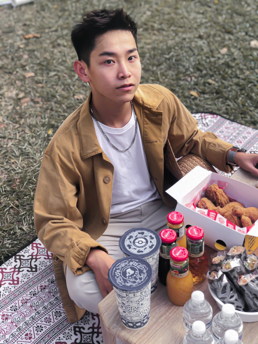 要不要一起去野餐🥰

instagram.com/adamtsai.1229_…