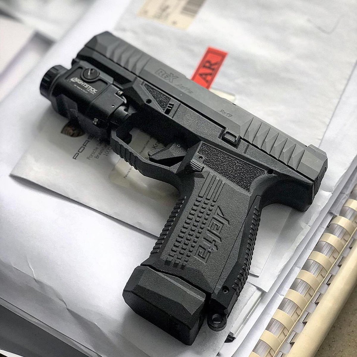 KVARCorp's tweet photo. 9mm lovers, why do you prefer it over any other caliber for an EDC weapon?
-
#arexdelta #rexdelta #rexfirearms #rexdelta #arex #arexdefense #handguns #9x19 #quickshot #stippledgrip #madeinslovenia #carryhandgun #sonyalpha7 #everydaycarry #selfdefense #affordable #concealcarry https://t.co/BfhTbGUbLy