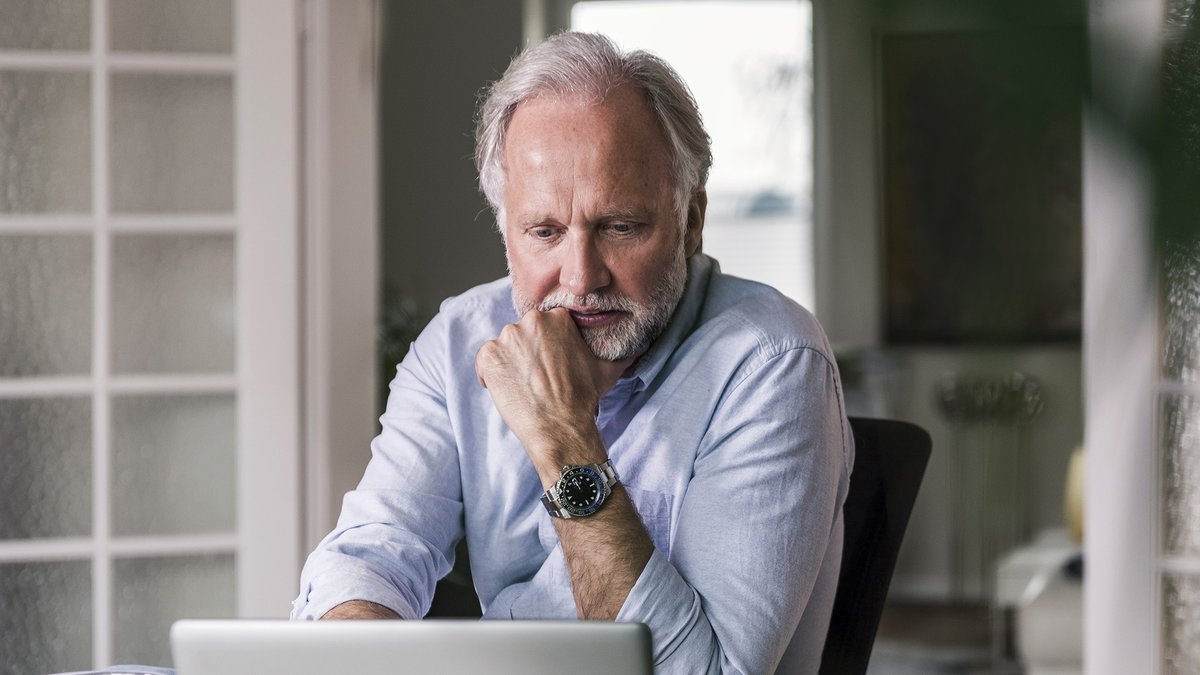 Man Leaves Comments Section He’s Having Argument In To Quickly Skim Article For Supporting Facts bit.ly/36Dhk84