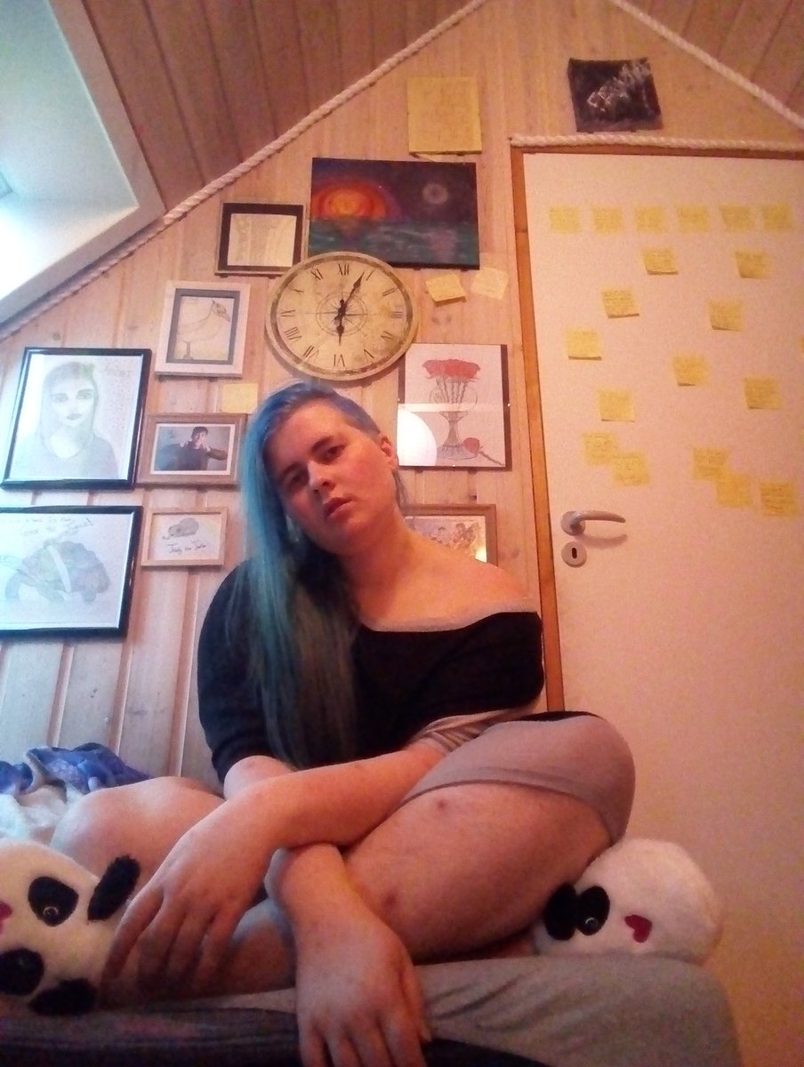 MidnightMarev's tweet photo. I've had a really bad day, mentally, so I ditched all my clothes for this oversized shirt and these new indoor shoes I just bought today. 

Right now, I'm not too positive about my body or me as a person, but maybe we can boost that, seeing as it's #fandersbodypositivity day. https://t.co/R5K2kG85rx