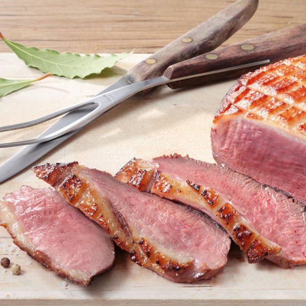 MFRUCHET's tweet photo. Avec le Magret de canard, on se régale à tous les coups 😋 !
À la #plancha, au #barbecue, à la poêle, à la #pierrade ou même en #carpaccio, on vous livre tous nos secrets pour réussir vos #cuissons du #Magret 👍! https://t.co/Et1lNw3tts https://t.co/gAhuDpj7sH