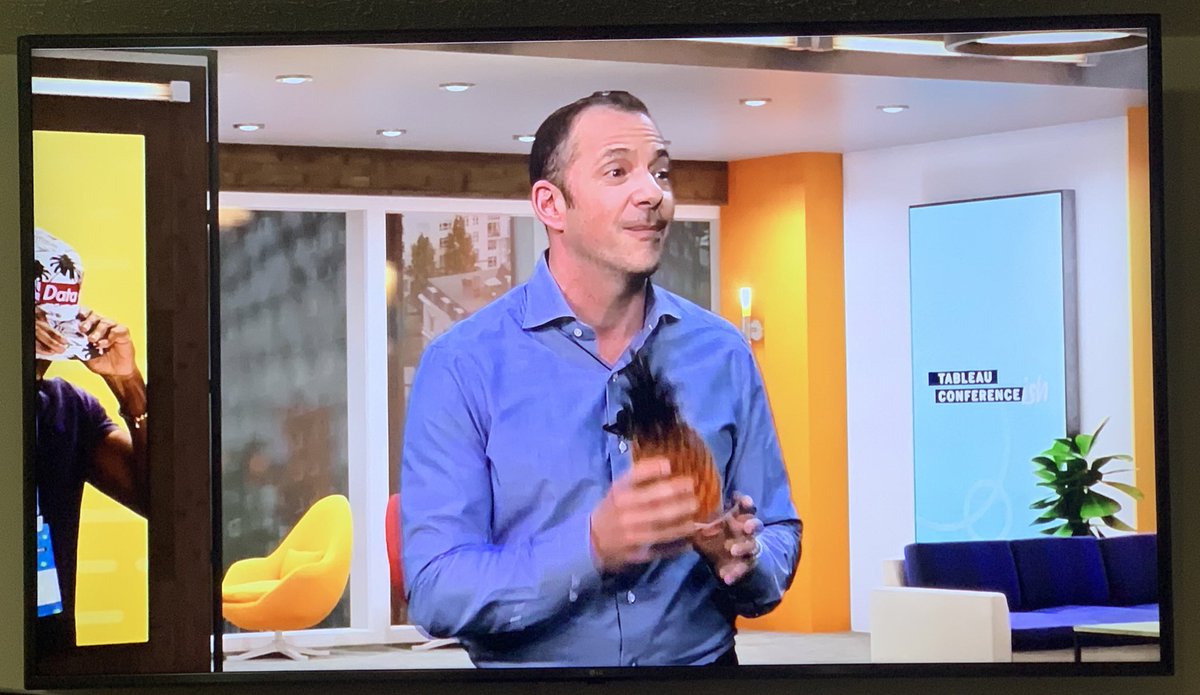 Yesssss the pineapple made an appearance!! #data20