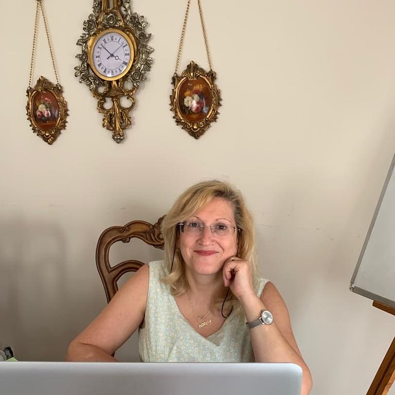 Fatmasensoyio's tweet image. fatmasensoyilkokulu.meb.k12.tr

Hem ihmal ettiğimiz doğaya dikkat çekmek hem de dinginlik, huzur ve dinamizm ile gençlik gibi anlamların tümünü birden çağrıştırdığı için yeşil rengini seçtik. Bu hafta yeşiliz..

💚 🍃 🌱 💚 ✔️✔️ 

#renklerindili
#doğayasahipçık