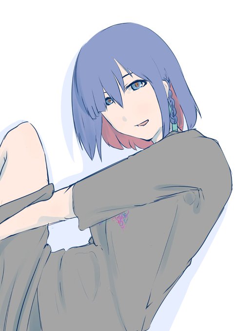 コンバースのワンピース可愛いよねと思ったけどこれを部屋着に着てくれる北九弁の歌うま女子大生を用意しないと何の意味もないことに気づいて三日三晩泣いた 