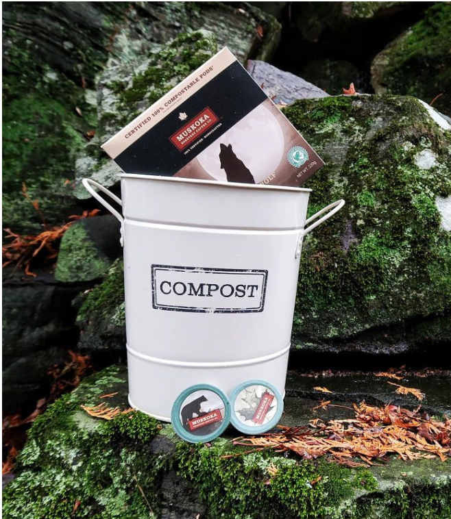 MuskokaRoastery's tweet photo. The government of Ontario announced that they want all municipalities to accept certified compostable coffee pods in green bin programs. To celebrate we are offering 20% OFF our Certified 100% Compostable Pods by using the code COMPOST at checkout. #Compostablepods #savetheplanet https://t.co/srckdpFseZ