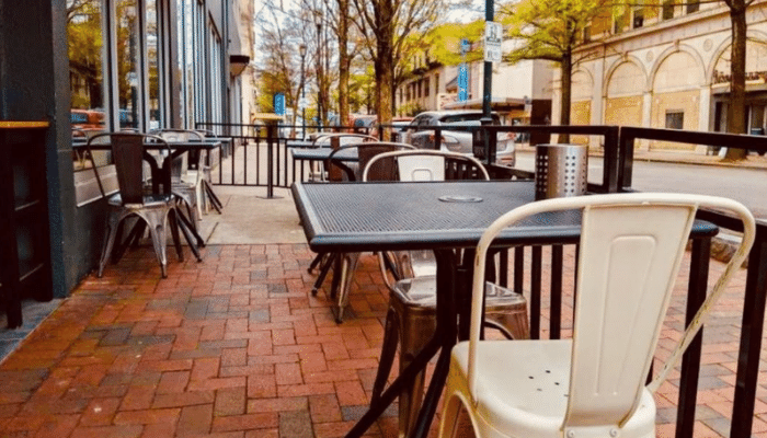 Enjoy these sunny October days and support a local #RVA restaurant when you dine at one of the 15 restaurants highlighted in our guide to outdoor dining in downtown Richmond!

Explore the full list at: venturerichmond.com/news/15-restau…