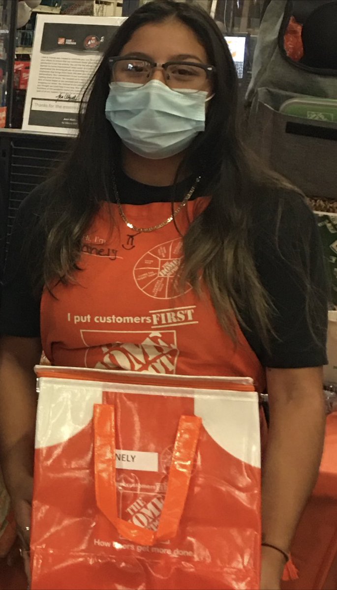 JamesMandato's tweet photo. The Mohegan Lake Home Depot’s Super Supervisor Jeanette celebrating CAM with totes, shirts and CAM cakes!  #homedepot, #CAM2020 https://t.co/xxUJ9dMXqs
