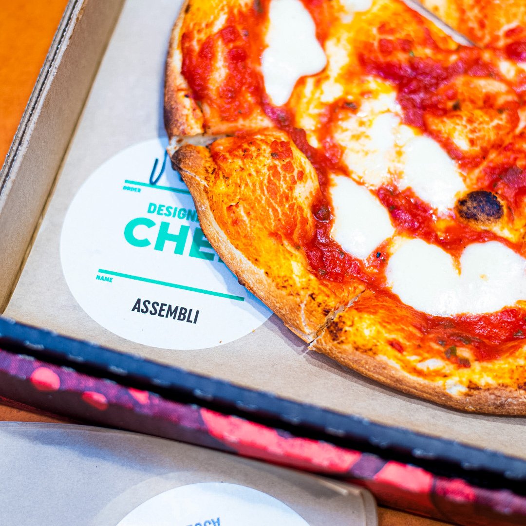 myassembli's tweet image. &quot;I don&apos;t think I want #fresh baked, #cheesy, and #delicious #pizza for dinner.&quot;
Said no human ever.
#Assembli