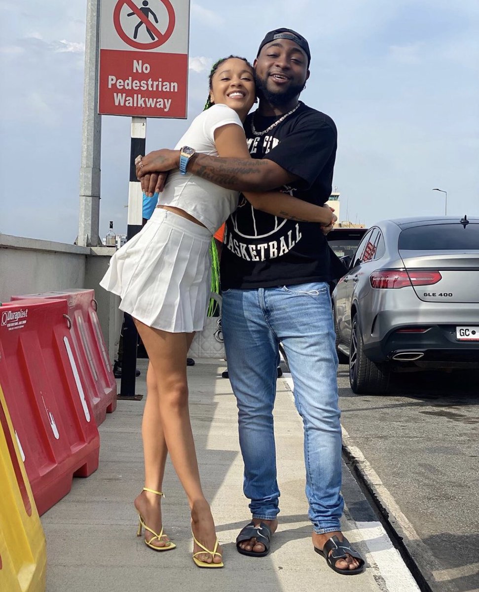 The African Mermaid 🧜🏼‍♀️ X OBO 🇬🇭💛🇳🇬💚🔥 
<a href="/deborahvanessa7/">Sister Deborah</a> &amp; <a href="/davido/">Davido</a>