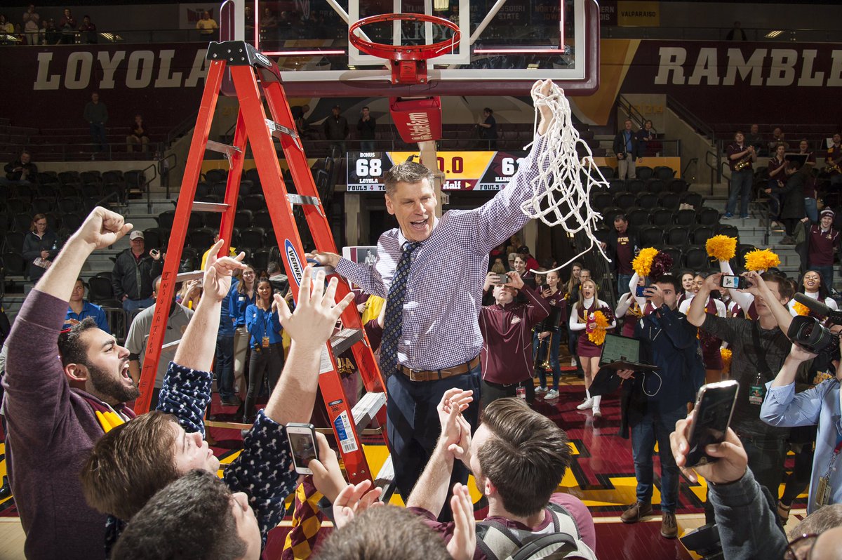 We send a big shoutout to our unparalleled staff! Thank you for all you do for our student-athletes! #NationalCoachesDay #OnwardLU #MVCHoops https://t.co/A8Rq9km2SY