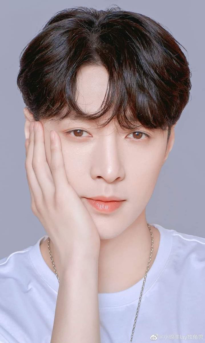 KingOhSehun1's tweet photo. Happy 29th Birthday , My precious boy. You are one of our Kings. Love you always and support you always. Wish you all the best ❣️. Hope to see you soon with your brothers 💞. #1007LayDay
#LITKINGLAYDAY
#2020LAYDAY 
#LayZhang
#Myanmar https://t.co/4WnkbYmLZS