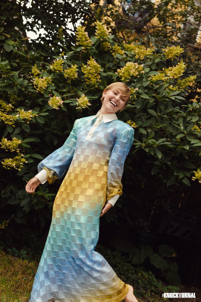 asrobb_fr's tweet photo. AnnaSophia Robb en couverture du magazine digital THE KNOCKTURNAL Vol. 12. pour la promo de  #TheExpecting , la nouvelle série horrifique de #Quibi. (Part 4) https://t.co/17KoQjMLXS