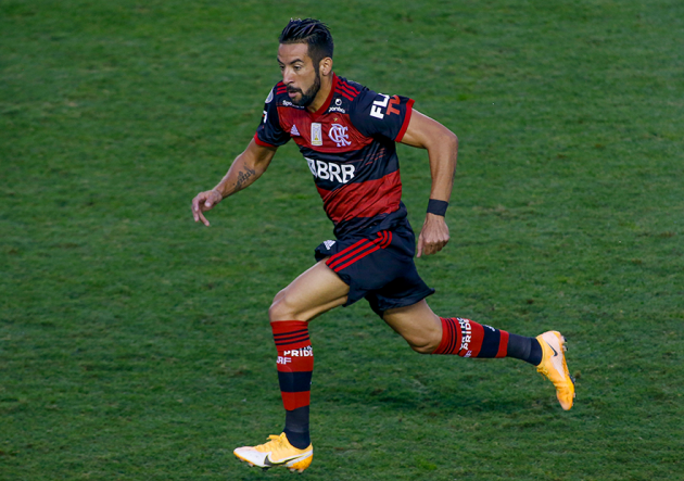 Paparazzo Rubro-Negro on X: Maurício Isla foi liberado pela Federação  Chilena para atuar pelo #Flamengo no jogo desta noite. Ainda assim, o  jogador deve se apresentar para a próxima partida. Então, Isla