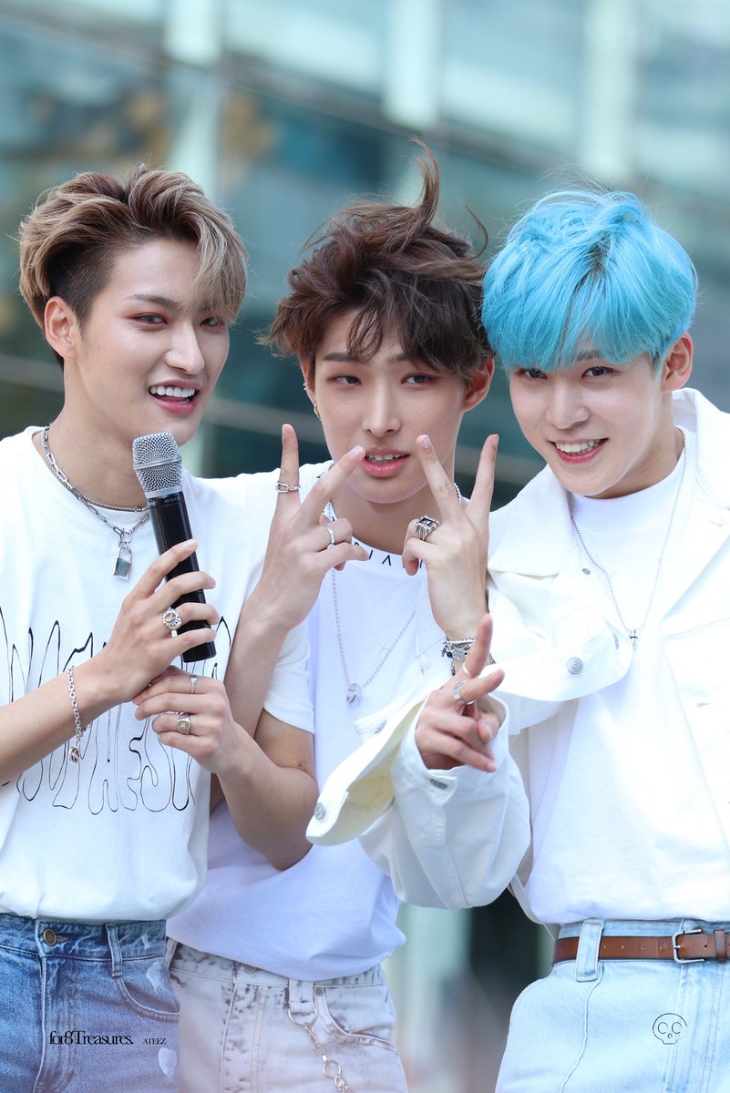 hrlyunho's tweet image. the holy trinity w/ @mingipix &amp;amp; @hourlyhwa 
#YUNHO #ATEEZ  #정윤호 #윤호 
@ATEEZofficial