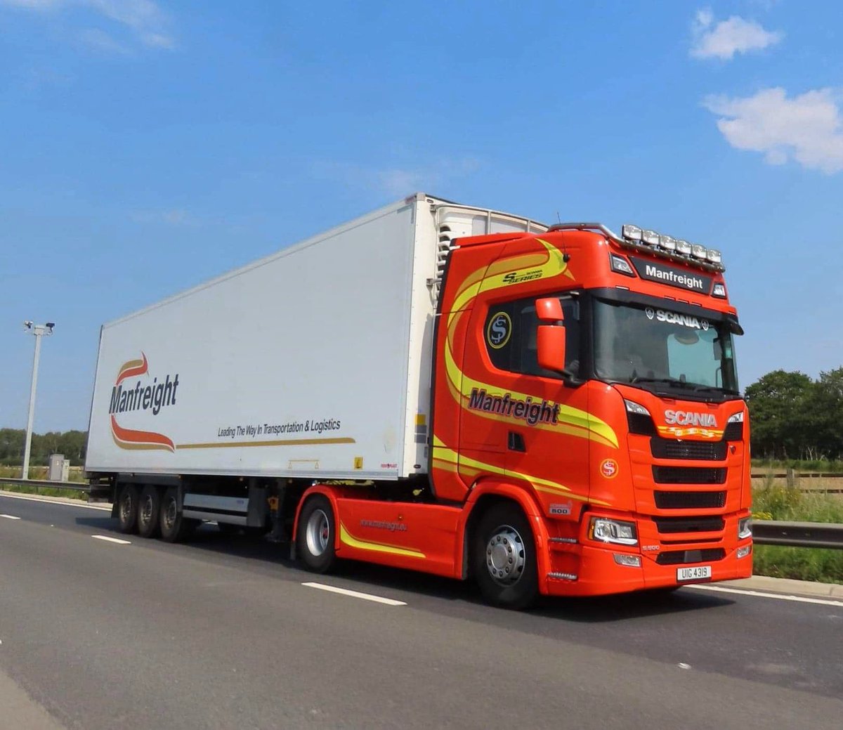 Manfreightltd's tweet image. Here’s one of Alfie’s amazing photographs. 

Scania S500 and Schmitz Supercube.

What do you think?

Join his group below:
facebook.com/groups/5398308…

#photgraphy #alfie #manfreight #trucks #Scania