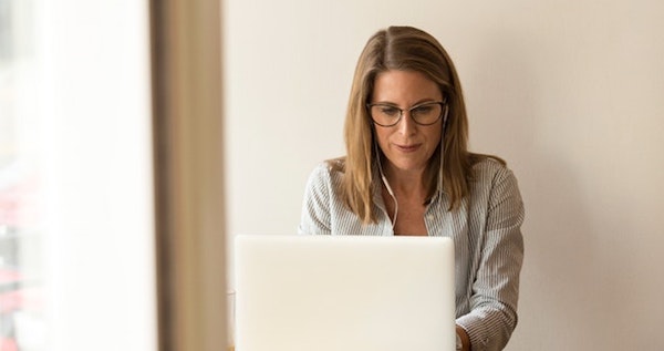 NYIFinance's tweet photo. What is an Autex System? Learn a new finance term with NYIF: https://t.co/qHP0VMTSBg
#autexsystem #learnfinance #onlinefinance #financeonline https://t.co/EpOJpv5Mwu