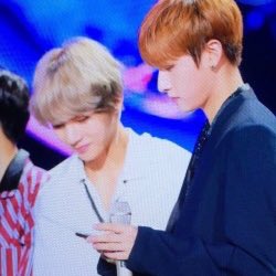 When Taehyung and and Changkyun were looking out for each other at that awards show