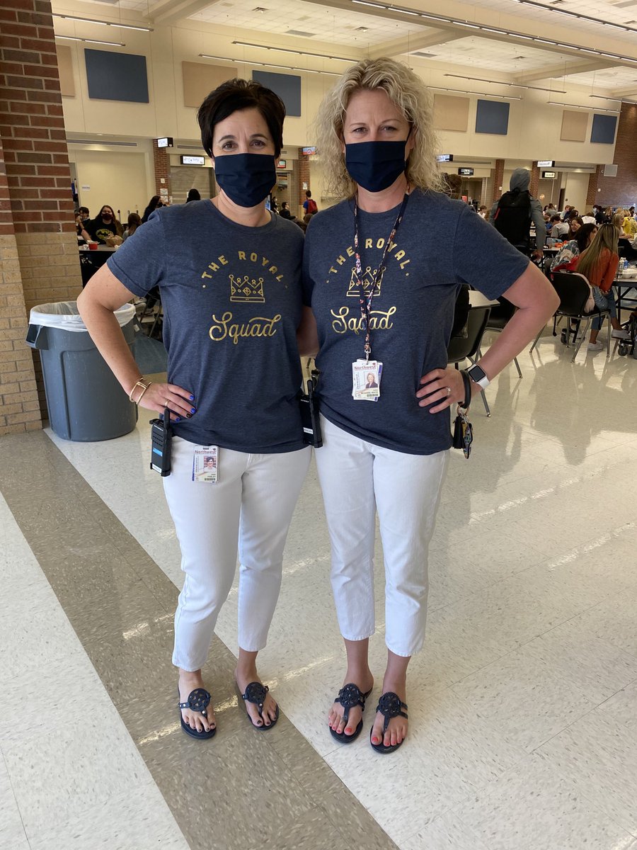 Definitely Two Royals right there as Ms. Knisley and Ms. McDaniel-White celebrate Homecoming Week! ⁦<a href="/NorthwestISD/">Northwest ISD</a>⁩