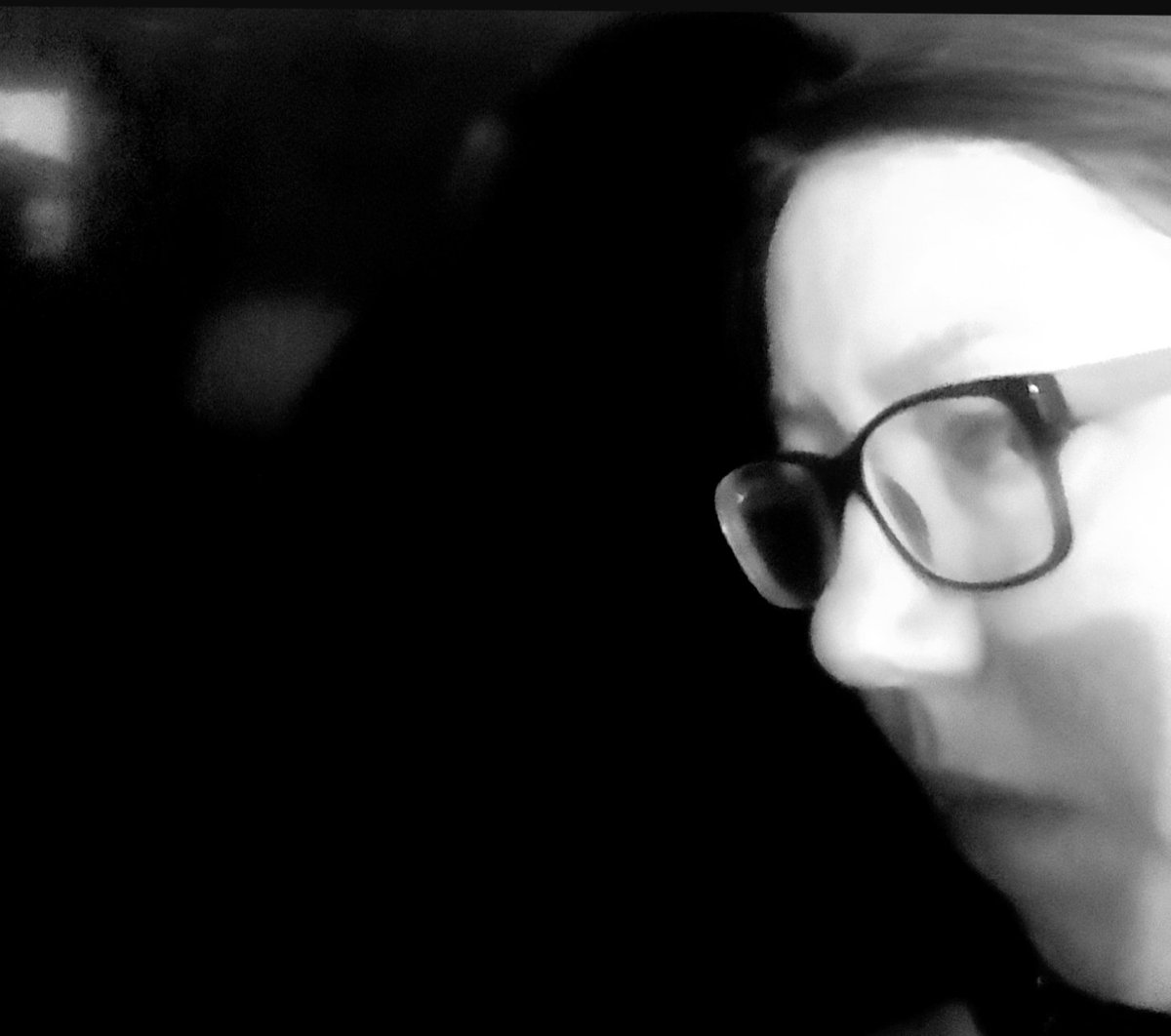 thea987's tweet photo. @soapachu #beesides
TV screen for the win!
Ive sent one without text too in case that's getting too fancy! https://t.co/NzbhkZ8R6t