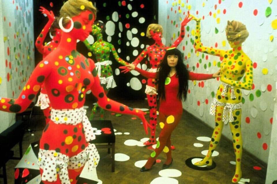 ExpSelf's tweet photo. #ArtistTuesday! #YayoiKusama’s #art is based on hallucinations of endless dots she experienced as a child she said provided her solace from her traumatic childhood. Her work encourages viewers to absorb themselves in the “overwhelming infiniteness of life https://t.co/fY6BB4RYv9 https://t.co/scQgGPnxZF