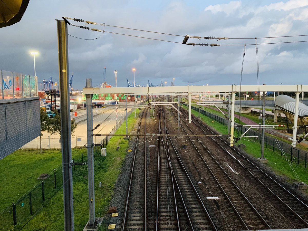 FalehaUbeis's tweet photo. #vital #country the #Netherlands is.When you do #business with a country with such fantastic #infrastructure your business succes is granted. Do you want to be part or become partner of this succes?#Sabisk for Consultancy&amp;Marketing is here to help you🌷let’s do business with #NL. https://t.co/uUIsTk4ujd