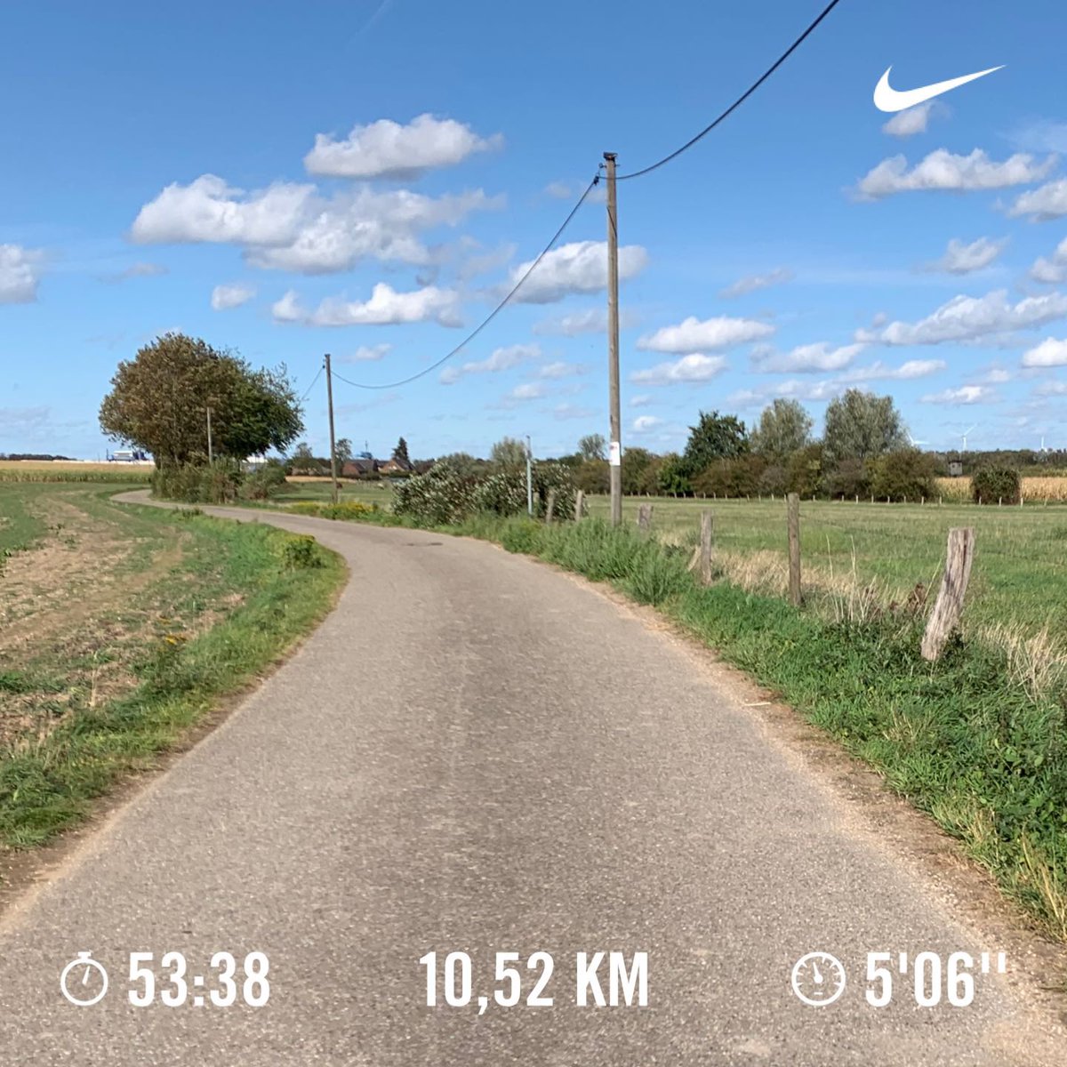 arnecls's tweet image. #runningprogress new 10km pace record 🥳 my old best pace was 5‘16“. Also I‘m now running 10km by default 💪🏻. Let’s see if I can do 15km soon.