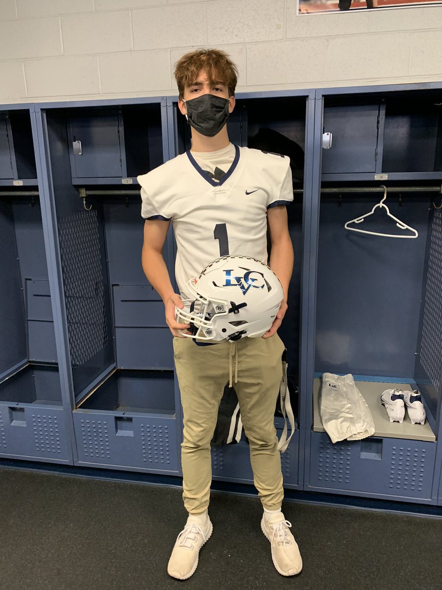 JaxonWey's tweet photo. Had a great visit today up in Annville. Thanks @LVCFootball and @CoachDrake31! #GoDutchmen https://t.co/vMm5HatIcS