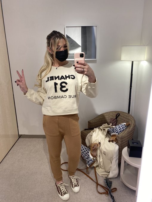 Shopping https://t.co/PSKEJqvEwg