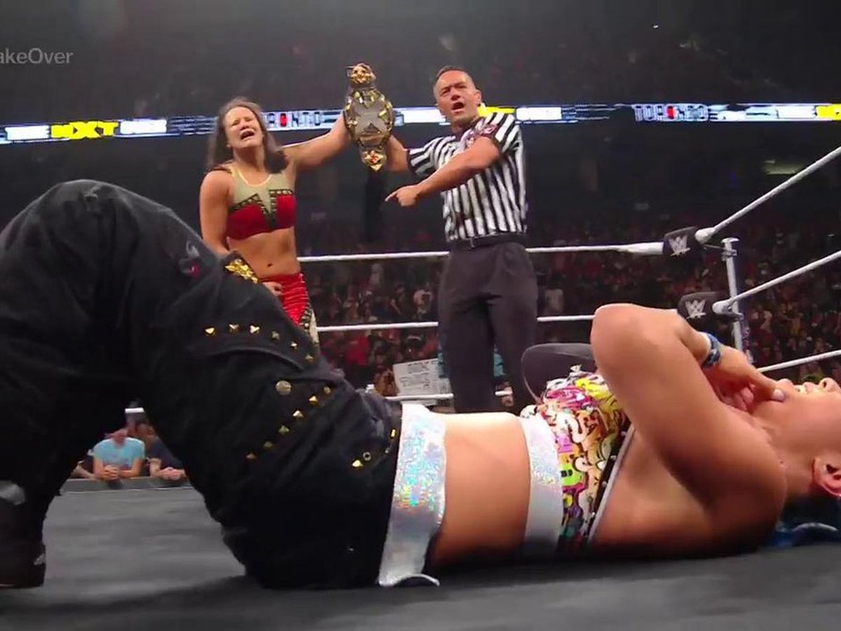 Now, this is where she fails to capture the title. Over the course of the match, there were some boos aimed towards Reckoning and her actions to defeat Shayna, despite Shayna doing similar tactics in the past to even ridicule to how she was defeated. And this is only the start.