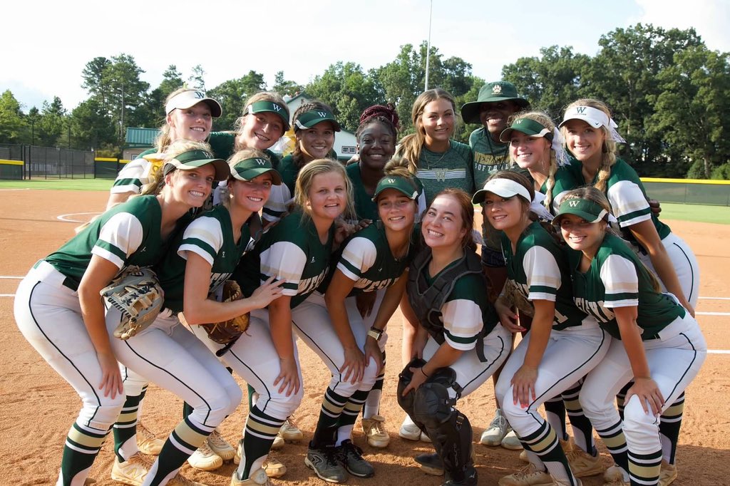 Softball_Wolves's tweet photo. Huge 9-1 W to go to area championship!
@ryleykutter WP, 3Ks, 2 RBI 
@reeceholbrook35 2-2, RBI, 3 R
Keller 3-4, HR 💣, 4 RBI 
@gracietaylor_11 2-3, 3B
Williams 3-3
@chris_mccoy22 2B
E. Bertram &amp; E. Nydam 1B, R
#OneBody 
@GDPsports @WesleyanWolves https://t.co/DYwx91px5K