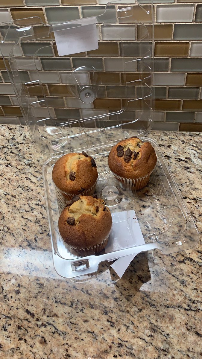 shanedafool's tweet image. every divorced dad buy these muffins