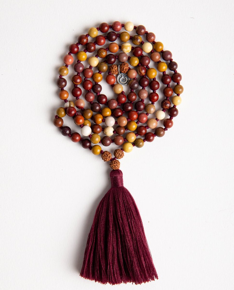 malacollective's tweet image. Have you seen our brand new I Am Safe mala necklace?! 💫
.
This colourful stone is worn for its nurturing qualities. 
.
Click the link to shop this beautiful peace, along with all of our new I Am Enough malas, ALL perfect for fall! 🍂 #IAmSafe #IAmEnough

malacollective.com/collections/fa…