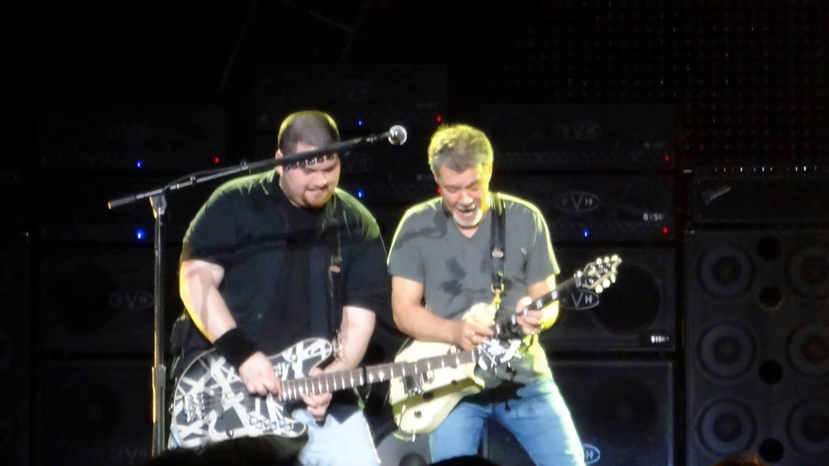 SkyboxI's tweet photo. @WolfVanHalen Was lucky to see you and your pops make magic at MSG.  Just want to say thank you! https://t.co/ITyFbCG7g6