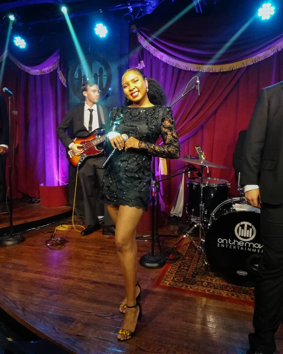 miuhaiti's tweet photo. That's when I'm the happiest! 😊
.
#onstage #onstagelive #live #musicianslife #singerslife #spotlights #liveperformance #shotoftheday #njsinger #haitiansinger #skngersongwriter https://t.co/xZUAmkKrCq