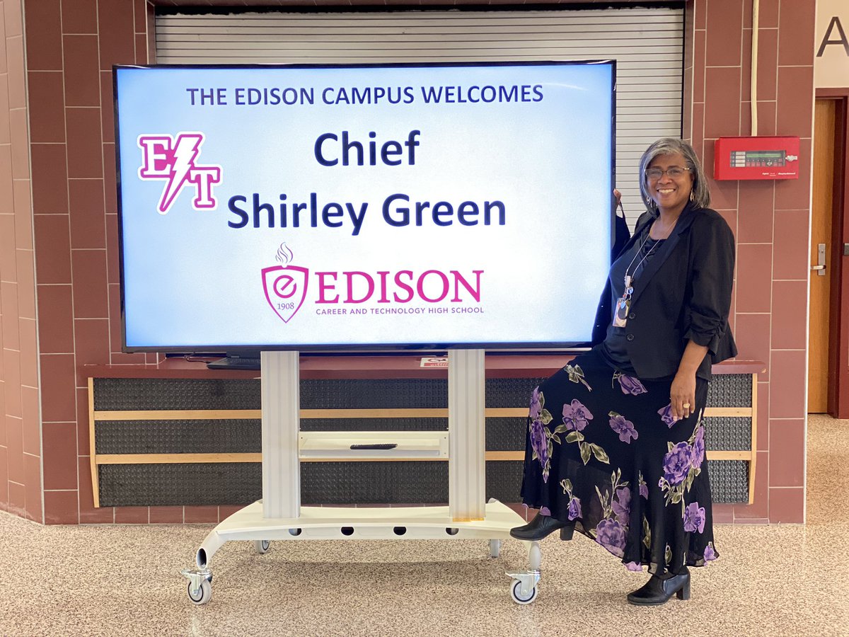 jacobscott101's tweet image. I am so blessed to have @rcsd Leadership that pushes, directs, and teaches; while still providing the guidance necessary to move the work. Thank you @Chief1RCSD for always sharpening my saw! @LCMLessons @PTECHRCSD