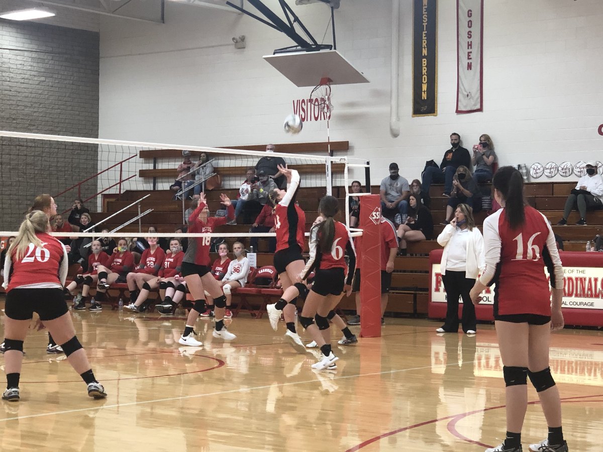 FFHS_WalkerB's tweet photo. Lady Cards taking on the EC Astros tonight... Let’s Go Cards!!! https://t.co/JedlogDWeM