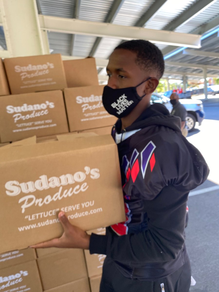 CoachC_Wade's tweet photo. Damn proud of the work our guys did in the community this past weekend. They started the day hosting a kids camp and finished the day giving out food to families in the community. This weekend, we were kings!
#LiveRoyal
#LoveRoyal
#OurCommunity
https://t.co/eC5J1gXUnh https://t.co/ywLtDFL7ME