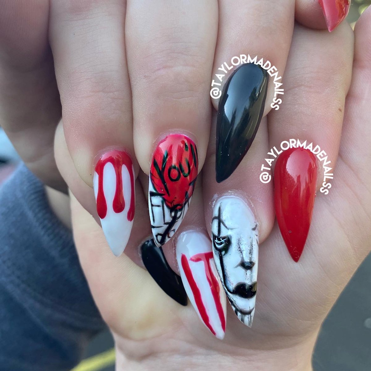 Can everyone take a moment to RT this for me! I’ve been working my butt off with my nails, putting in hard work and a lot of time! Always striving to be better than I was the day before! 
My Instagram is @taylormadenailss