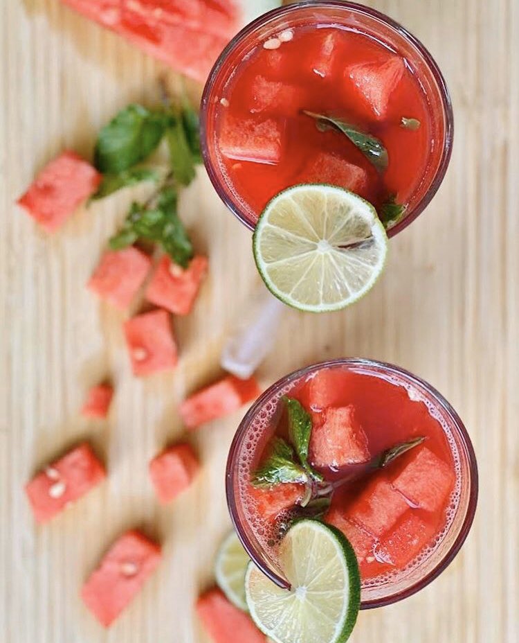 KuvingsUSA's tweet photo. Watermelon Jalapeño quencher! Watermelon, mint, lime or lemon, jalapeño, and a pinch of salt. Juiced in a Kuvings by @nodiet.eatright
#juicingforhealth #juicingrecipes #watermelonjuice #veganfoodie #plantbasedfood #rawfooddiet #fitrecipes #fitfoodhealth #detoxjuice https://t.co/c9I3YnpxG0