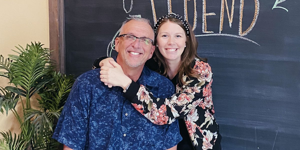 lesley_withrow's tweet photo. Happy Birthday to the best papa and dad! We love you so much!!! @jdtracy62 https://t.co/WPdmeqGzgm